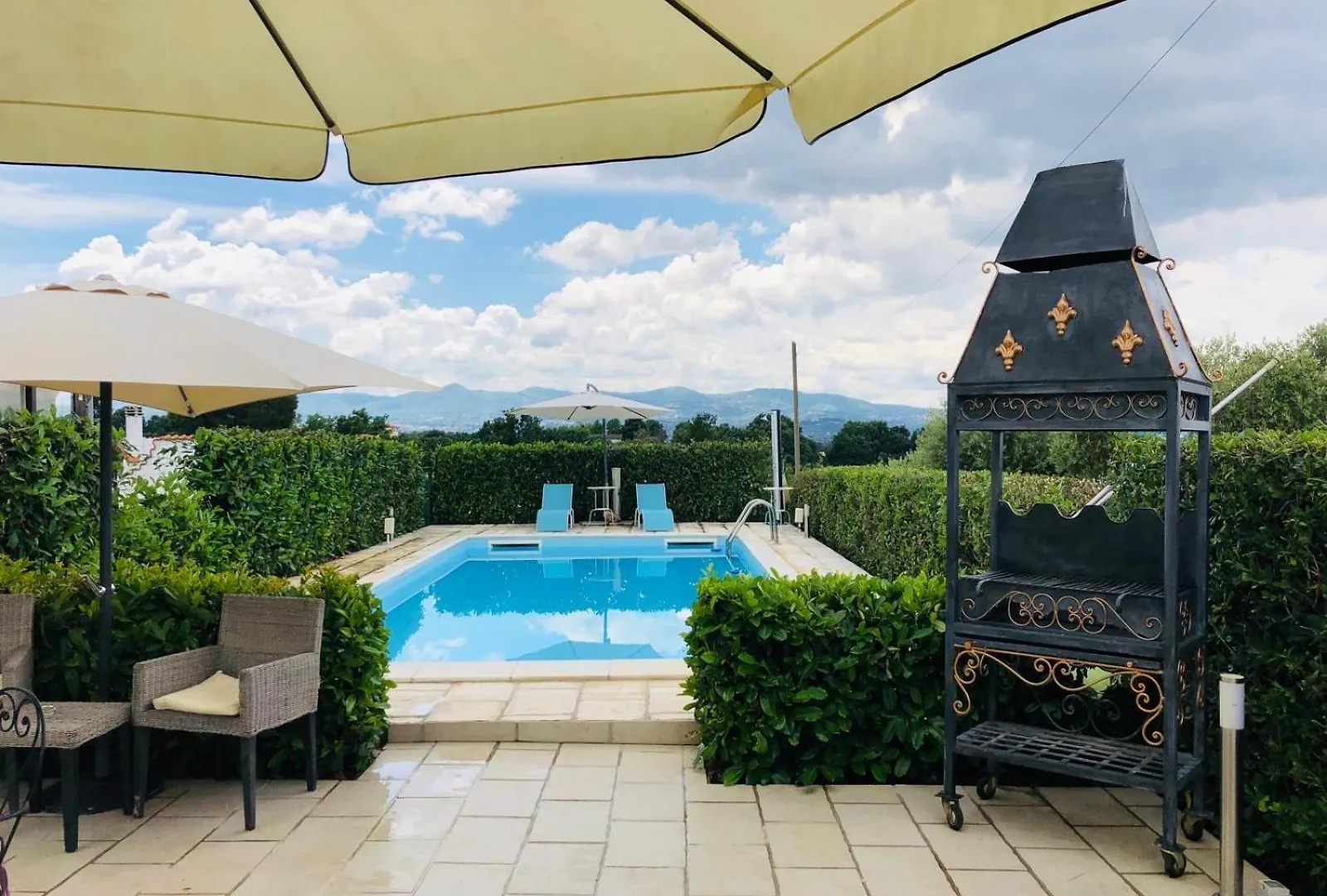 The Flower House Bed & Breakfast Rome
