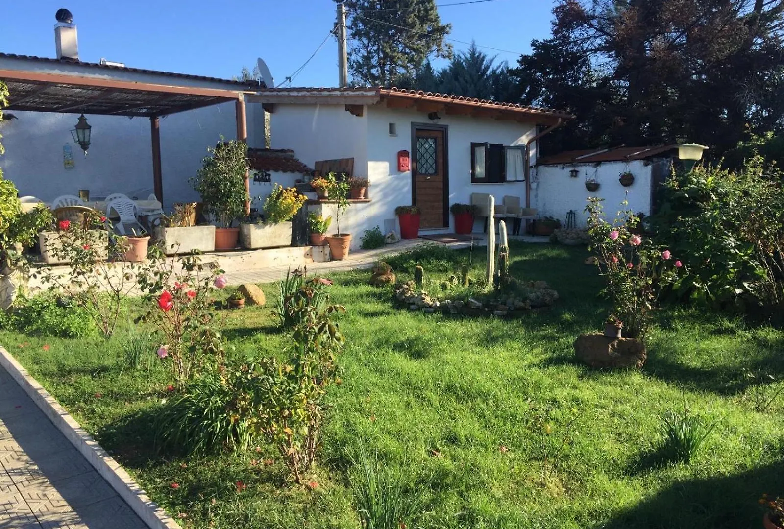 The Flower House Bed & Breakfast Rome Italy