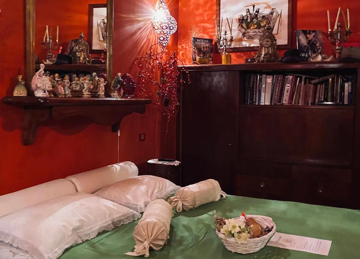 The Flower House Bed & Breakfast Rome