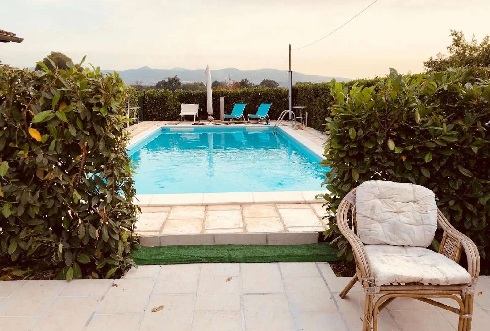 The Flower House Bed and Breakfast Roma